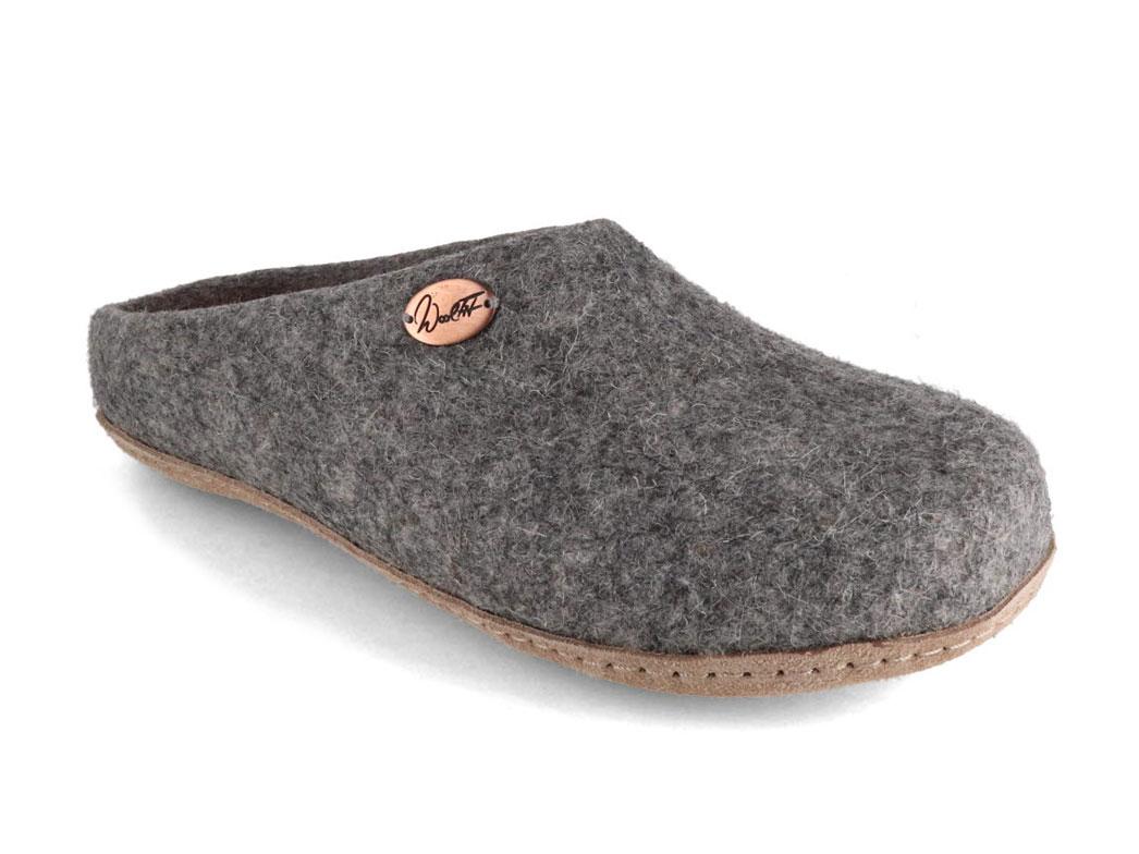 WoolFit® handgefilzte Pantoffeln Classic, hell grau WoolFit® handgefilzte Pantoffeln Classic, hell grau
